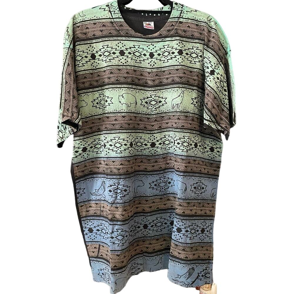 Vintage 90s Wolf and Buffalo Aztec Print AOP Single Stitch Shirt Adult XXL